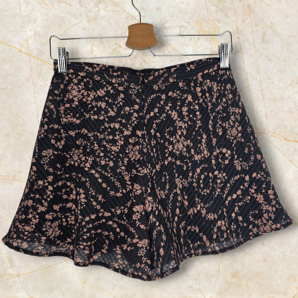 THE FIFTH‎ LABEL Flowy Printed Shorts Black & Blush Boho Style M - Picture 3 of 10